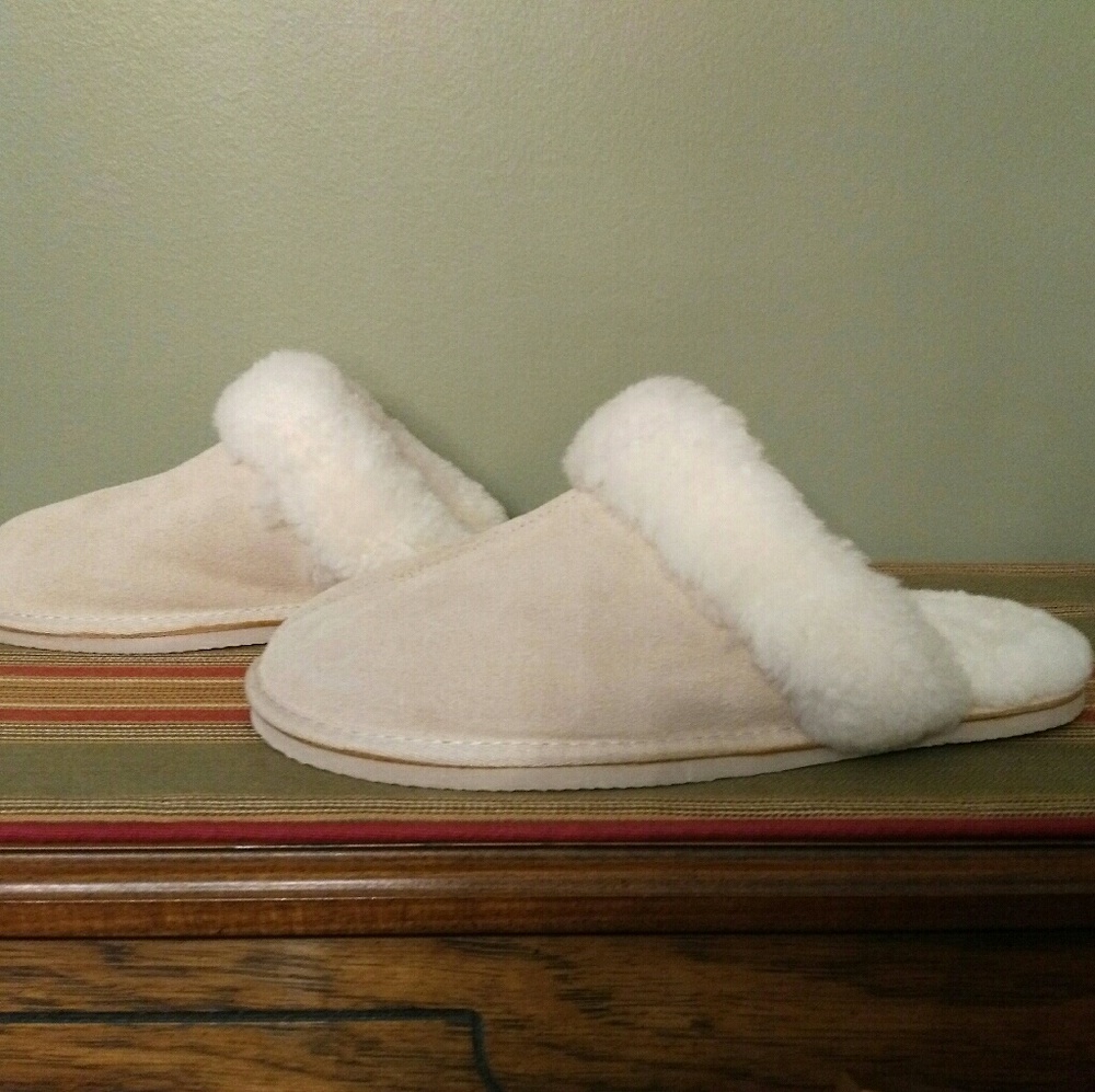 Genuine Shearling Slippers, size M,  8 - 9